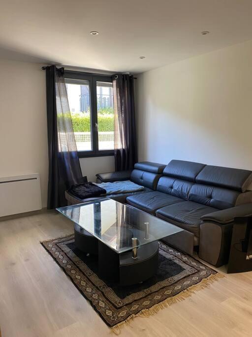 Charmant Appartement Entre Lacs Et Montagnes ! Culoz Exterior photo